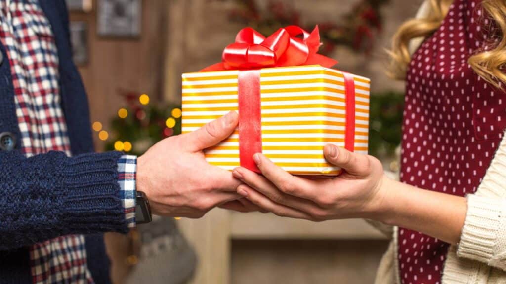 Top 5 perfumes masculinos perfeitos para dar de presente para o seu marido no natal