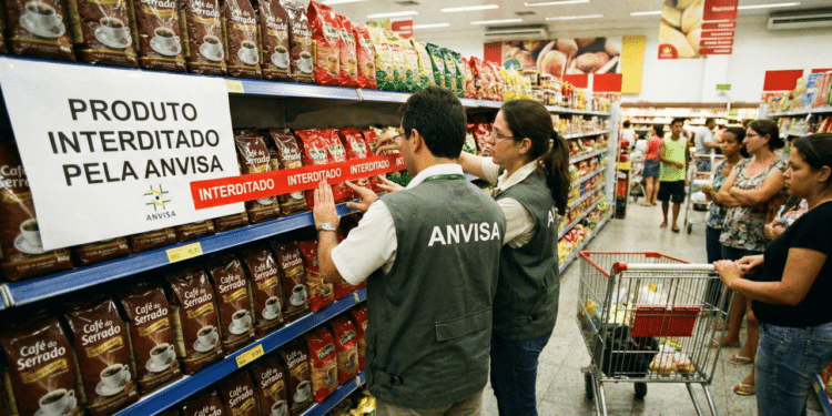 Anvisa suspende marcas de cafés populares devido a riscos à saúde