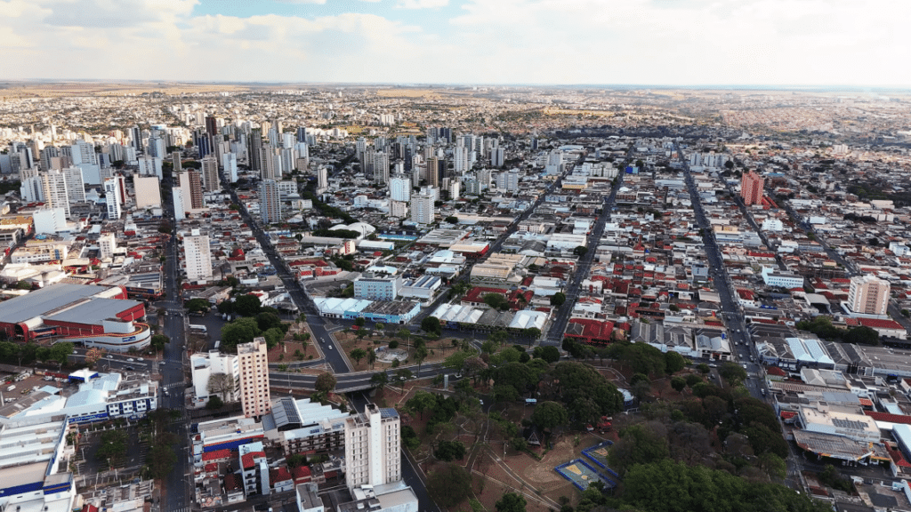 A cidade de bilhões com ótimo desenvolvimento econômico e qualidade de vida em Minas Gerais