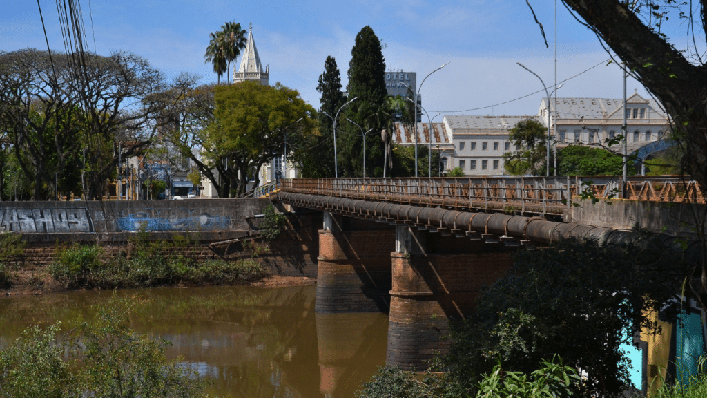 A cidade do Rio Grande do Sul que atrai estudantes e profissionais em busca de oportunidades