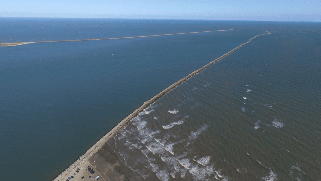 Um paraíso pouco falado no Brasil que impressiona por ser a maior praia do mundo