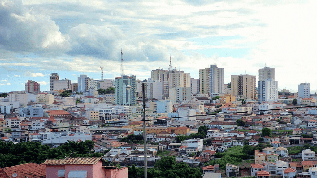 Uma cidade famosa por ataques ETs e Discos Voadores lidera rankings de qualidade de vida e exportação mundial de café