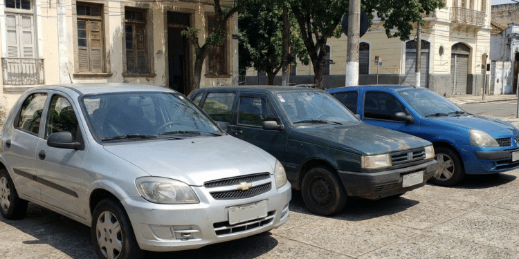 carros usados de até R$ 30 mil que entregam o melhor consumo hoje