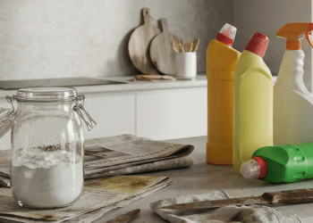 Coisas da limpeza que te ensinaram errado e o que de fato dá resultado