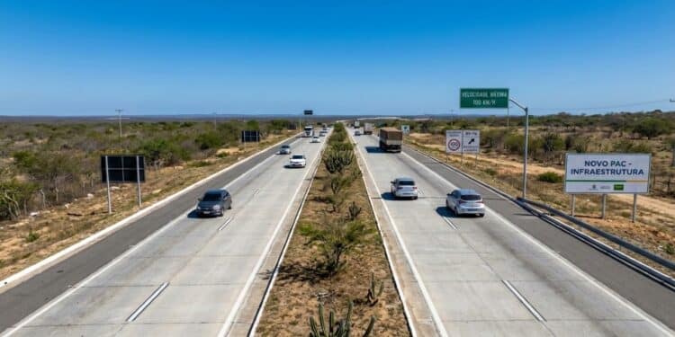 Duplicações de rodovias no Ceará recebem R$ 570 milhões e impulsionam transporte e economia regional