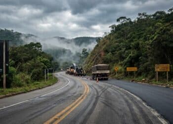 Investimentos na BR-381 buscam reduzir acidentes e apagar a fama de "rodovia da morte" com obras e duplicações