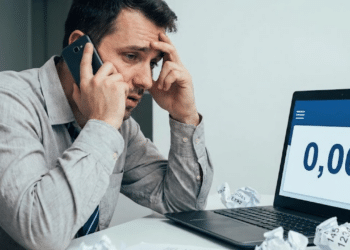 Transferência bloqueada sem explicação faz cliente recuperar R$ 5 mil do banco