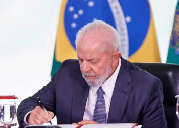 Lei assinada por Lula traz alteração no cartão de crédito para CPFs de 0 a 9