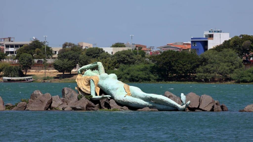 Conhecida como “Califórnia Brasileira”, cidade do sertão nordestino conquista moradores com bem-estar e distância das grandes secas