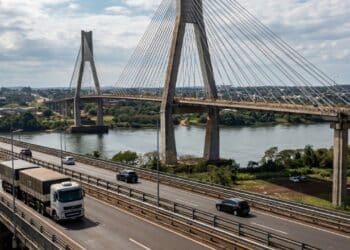 Ponte da Integração de R$ 1,9 bilhão liga Foz do Iguaçu ao Paraguai e tira pressão da Ponte da Amizade