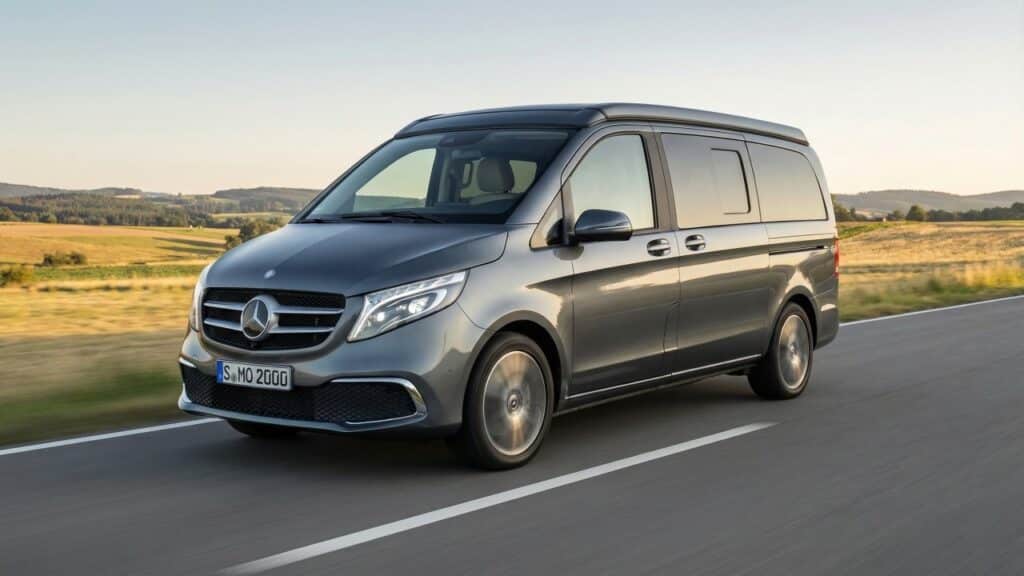 Nova van camper faz sucesso entre quem ama viajar sem abrir mão do conforto de casa