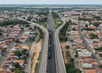 Obra do viaduto de Chaperó avança em Itaguaí para reduzir filas e acidentes em cruzamentos de trem