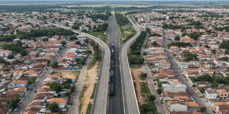 Obra do viaduto de Chaperó avança em Itaguaí para reduzir filas e acidentes em cruzamentos de trem