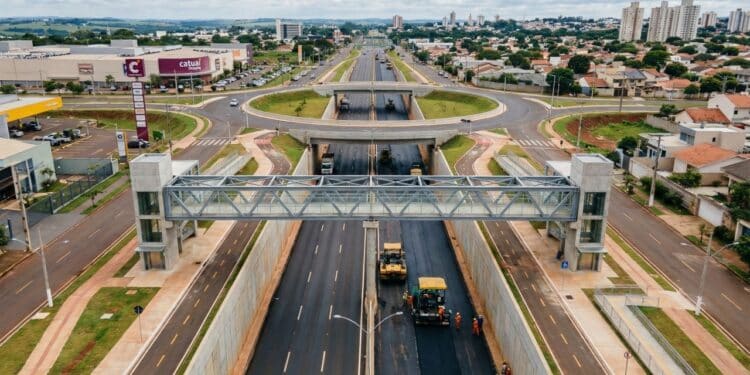 Com investimento de R$ 49 milhões, o novo Trevo do Catuaí transforma o tráfego entre BR-376 e PR-317