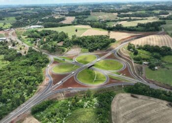 Após mais de 40 anos de espera, SC inaugura obra do elevado histórico em Maravilha com investimento de R$ 40 milhões que promete eliminar gargalo perigoso no Oeste