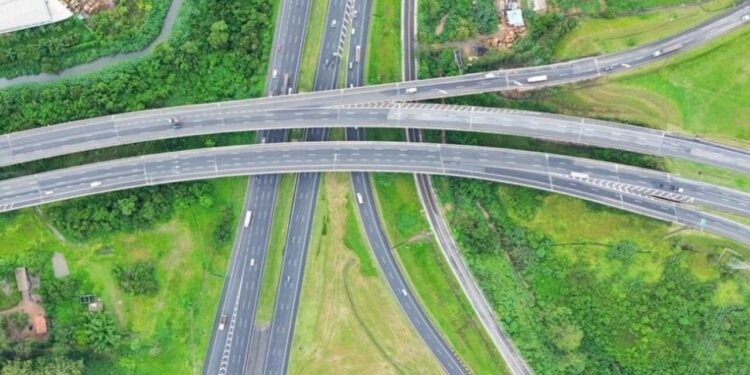 Obras em SP transformam o acesso de Itaquaquecetuba ao Rodoanel Leste e à Rodovia Ayrton Senna com investimentos de R$ 91 milhões que prometem melhorar a vida dos caminhoneiros na estrada