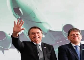 Visita de Tarcísio a Bolsonaro é cancelada e motivo vem à tona