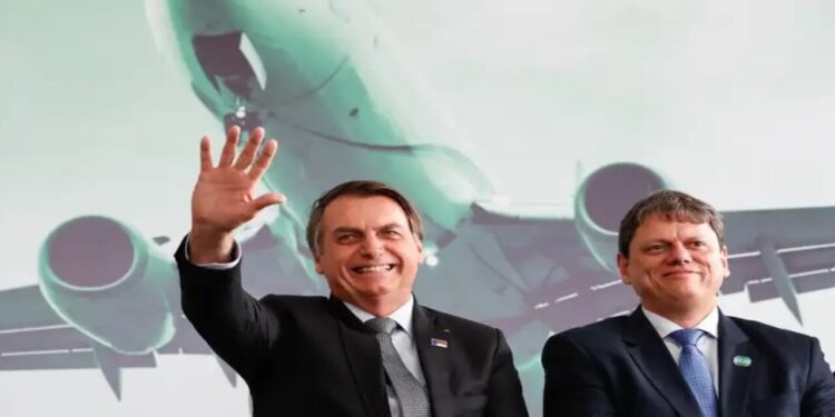 Visita de Tarcísio a Bolsonaro é cancelada e motivo vem à tona