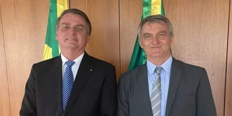 Irmão de Bolsonaro tenta sacar prêmio da Mega da Virada e se surpreende ao descobrir que dinheiro já foi retirado