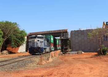 Megainvestimento de R$ 28,5 bilhões impulsiona obras ferroviárias em SP para reorganizar e acelerar a mobilidade regional
