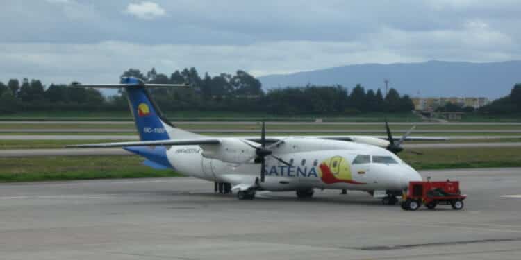 Avião com 15 pessoas a bordo desaparece e gera busca intensa pelas autoridades