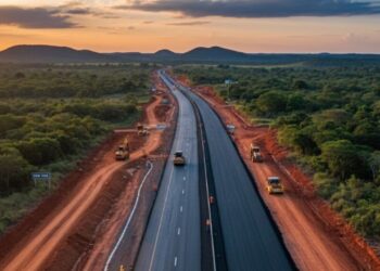 Obra de R$ 254 milhões na BR-030 promete encurtar viagem de 6h para 1h30, vai turbinar a economia da região e será entregue em 2026 na Bahia