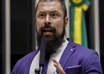 PT aciona na Justiça contra o deputado Paulo Bilynskyj