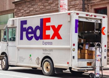 FedEx encerra operação de entregas no Brasil e motivo da mudança é revelado