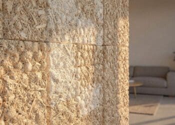 Revestimento ecológico de fibra vegetal substitui o papel de parede e renova o ambiente