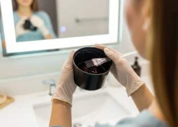 As 5 tintas de cabelo sem amônia garantem cor intensa, brilho e fios saudáveis mesmo em casa