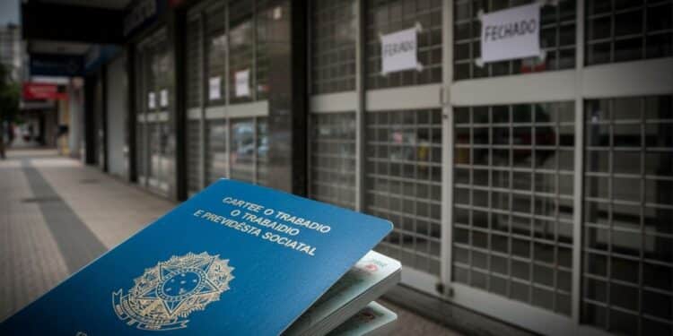 Nova lei altera regras de feriados e impacta trabalhadores de Norte a Sul do país; mudanças entram em vigor em 2026