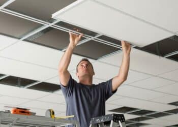 Diga adeus ao teto de gesso: novo revestimento mais econômico transforma o ambiente sem sujeira