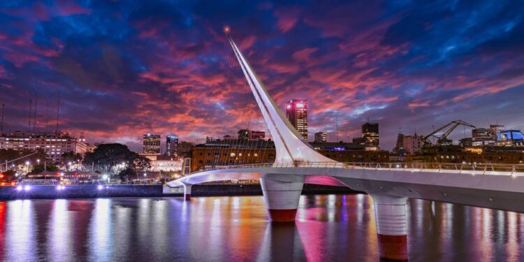 Uma cidade a apenas 3 horas de São Paulo foi eleita a melhor da América Latina para viver e virou desejo de muitos