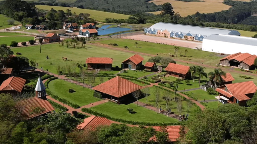 A "Holanda Brasileira" fica no Paraná e encanta visitantes com plantações de flores e arquitetura europeia