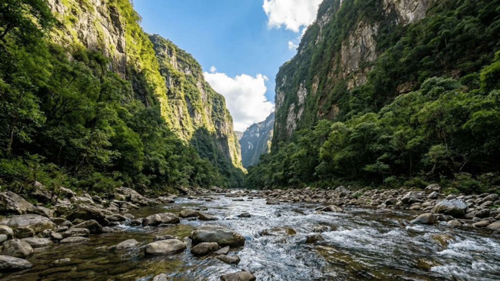 A “Patagônia brasileira” revela o Caminho dos Cânions em Santa Catarina e atrai aventureiros com trilhas e frio intenso
