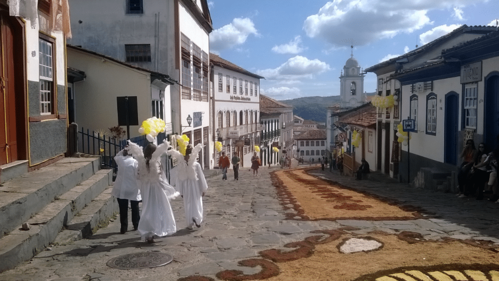 Uma cidade histórica de Minas Gerais, situada a 1280 metros de altitude, guarda um legado que chama atenção no Espinhaço