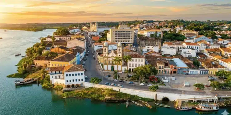 Uma cidade do Nordeste está sendo chamada de "Atenas Alagoana" por lembrar a beleza da capital da Grécia antiga