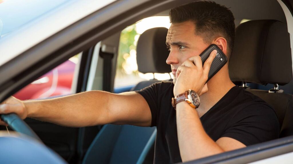 Nova regra de trânsito pode pesar no bolso e gerar despesa de quase R$ 3 mil para motoristas brasileiros