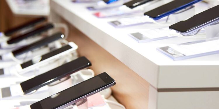 7 celulares bons e baratos até R$ 1.000 em 2026