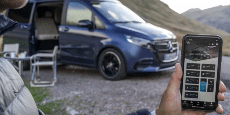 Van camper equipada com cozinha completa acomoda até quatro pessoas e conquista quem quer viajar com conforto de casa