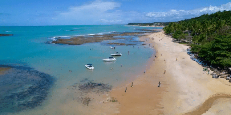 A antiga vila de pescadores no Nordeste que se transformou em destino de estrangeiros em busca de natureza preservada