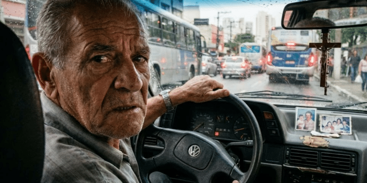 Atualização na legislação da CNH exige adequação de condutores com mais de 50 anos