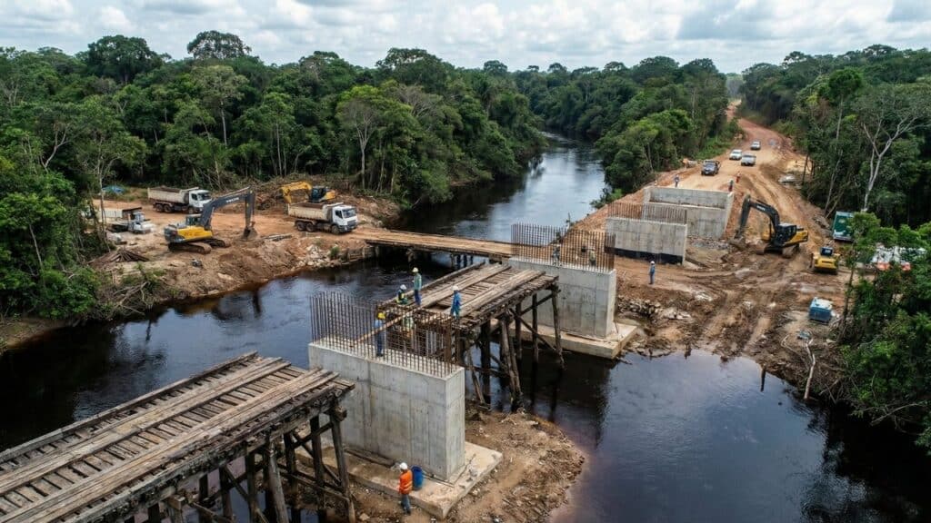 Com R$ 56 milhões em investimentos, a BR-210 ganha pontes de concreto que aumentam a segurança e melhoram o escoamento