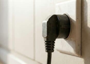 Você provavelmente tem esse aparelho em casa e não sabe que deve desligar da tomada após cada uso