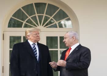 Trump se encontra com Netanyahu em meio a crise com Irã e tensão crescente em Gaza