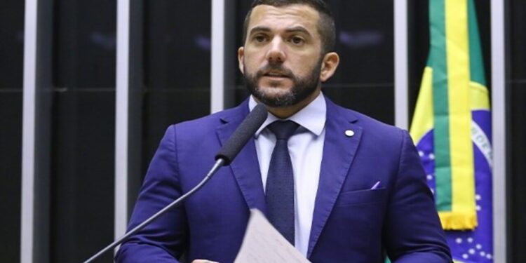 Carlos Jordy aciona a PGR e pede afastamento de Toffoli da relatoria do caso Banco Master