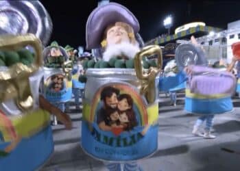 Homenagem a Lula feita por escola de samba divide opiniões e recebe críticas de entidades cristãs