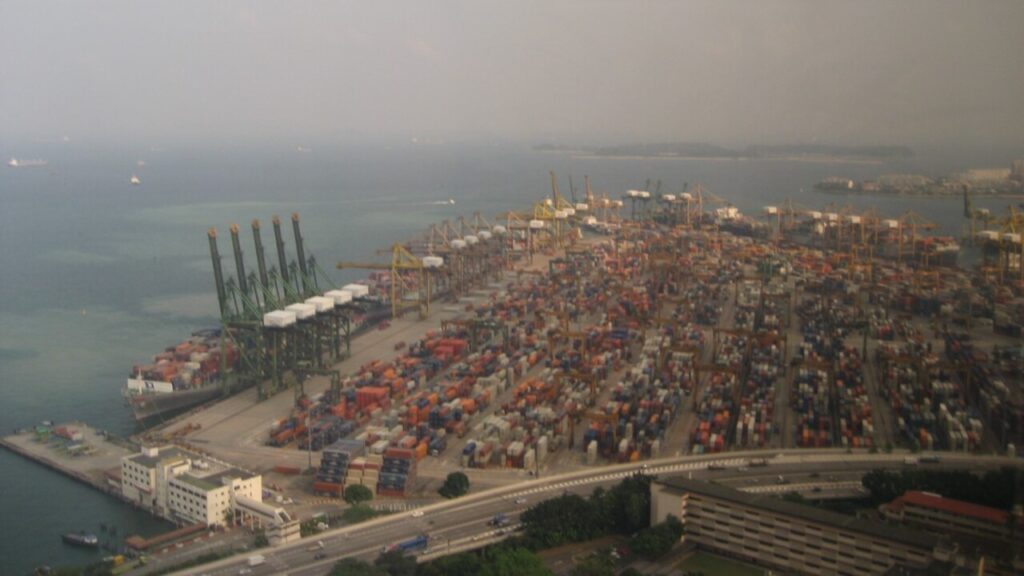 Megainvestimento de R$ 100 bilhões vai erguer porto gigante que promete mudar o comércio mundial com capacidade para movimentar 65 milhões de contêineres por ano