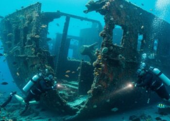 Navio da Segunda Guerra destruído por ataque alemão é encontrado por mergulhadores no litoral de São Paulo