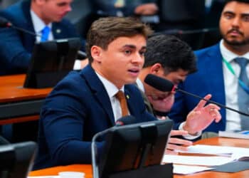 Nikolas Ferreira deixa mensagem impactante e fala em 'destino final' de Moraes durante ato na Paulista